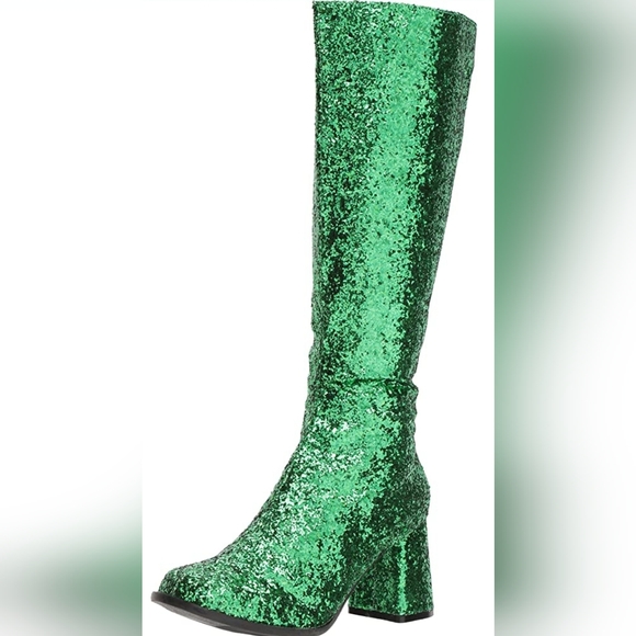 Ellie - Picture 5 of 5